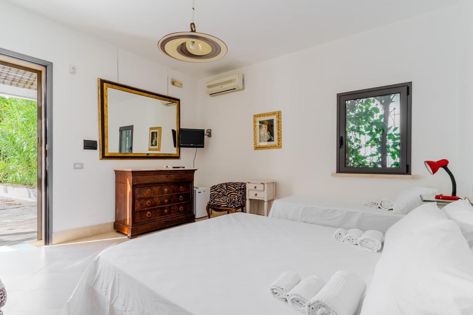 Couette-café Masseria Le Dimore 2*